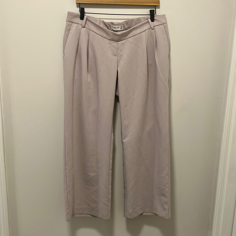 Abercrombie and Fitch maternity trousers